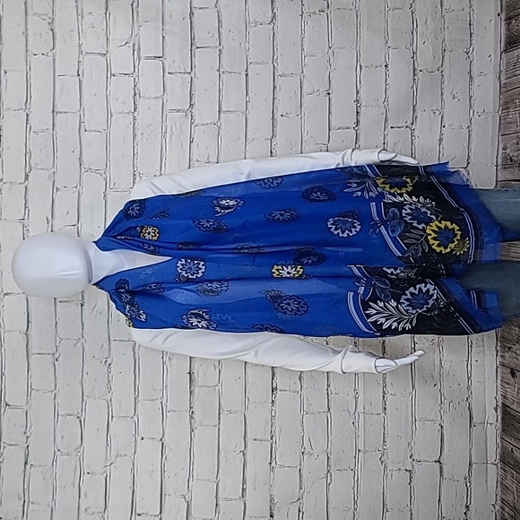 Nordstrom Floral Print Silk Blend Scarf in Blue/White/Yellow - Picture 1 of 17
